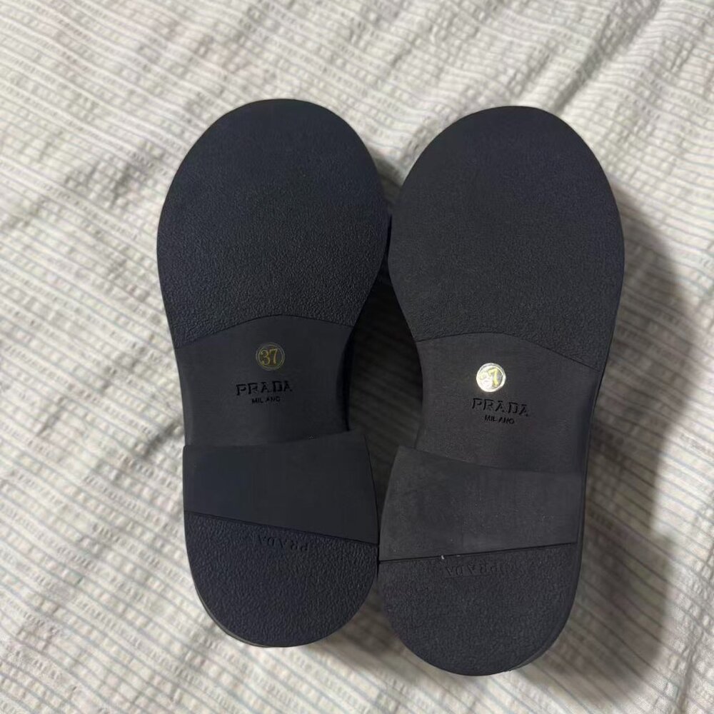 Prada Women’s Black Loafers - Picture 5 of 5